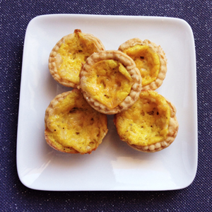 Mini Cheesy Quiche Bites